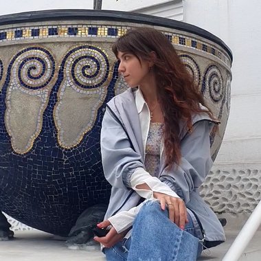 Dari V. - Freelance Illustrator