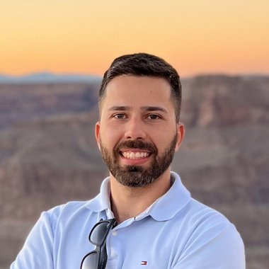 Fernando A. - Freelance Web Designer