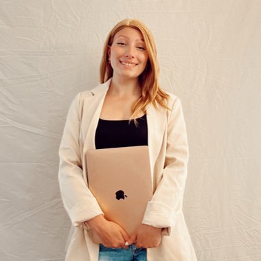 Jillian K. - Freelance Social Media Freelancer