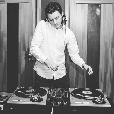 Yaroslav C. - Freelance Dj