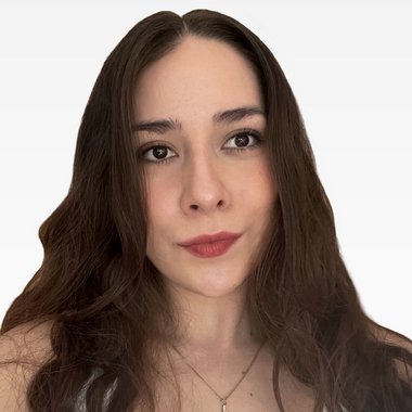 Alexia T. - Freelance Brand Designer