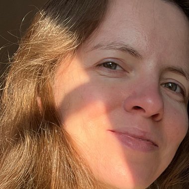 Siobhán B. - Freelance Studio Owner
