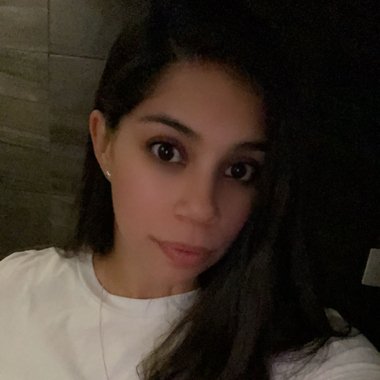 Tessa R. - Freelance Logo Designer