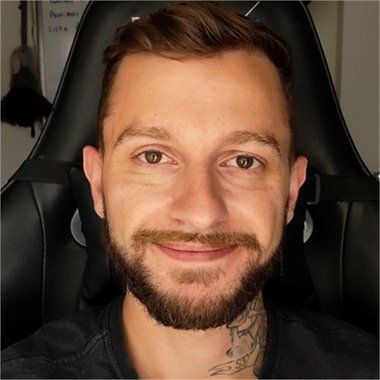 Denis M. - Freelance Developer