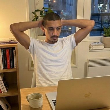 EL N. - Freelance Digital Marketer