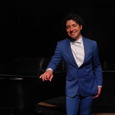 Eber R. - Freelance Session Artist