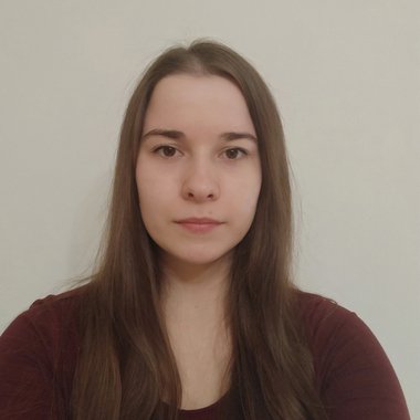 Fruzsina - Freelance Ui Designer