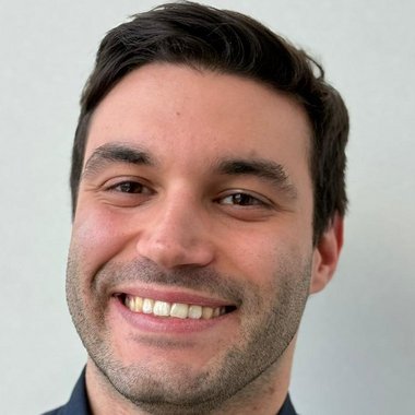 João F. - Freelance Graphic Designer