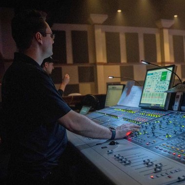 Ethan M. - Freelance Video Editor