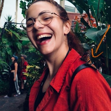 Laura M. - Freelance Extra