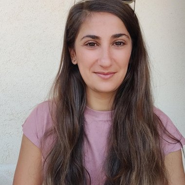 Alexandra B. - Freelance Digital Marketer