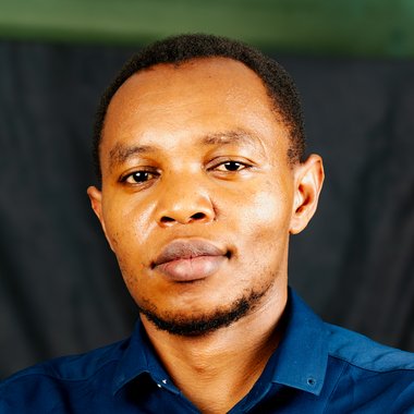 JAMES W. - Freelance Ui Designer