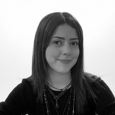 Rita G. - Freelance Graphic Designer