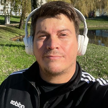 Alexandre H. - Freelance Brand Designer