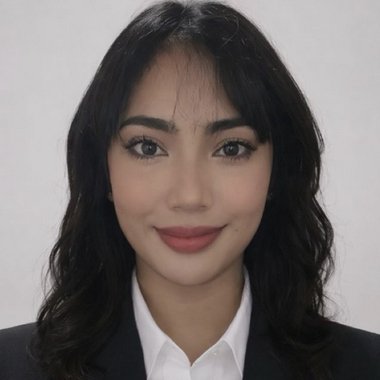DAISY A. - Freelance Graphic Designer