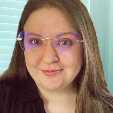 Scarlett M. - Freelance Freelance Digital Illustrator