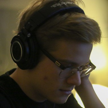 Vincent R. - Freelance Production Assistant