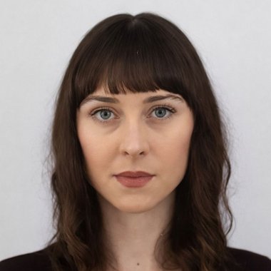 Kerry G. - Freelance Pitch Deck Designer