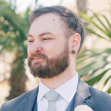 wwoodd - Freelance Motion Graphic Designer