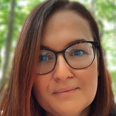 Diana B. - Freelance Content Creator