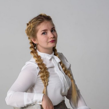 Polina - Freelance Ui Designer