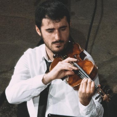 Alvaro C. - Freelance Violinist