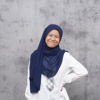 Najma S. - Freelance Video Editor