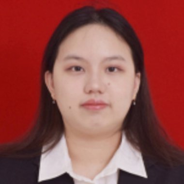 Vanessa W. - Freelance Designer