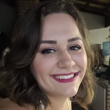 Thais S. - Freelance Data Scientist