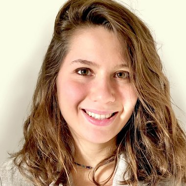 Hande Ö. - Freelance Freelance Digital Illustrator