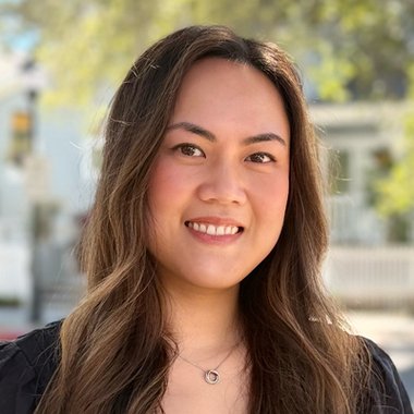 Teresa V. - Freelance Designer