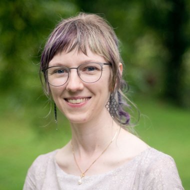 Emilylisto - Freelance Graphic Designer