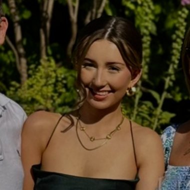 Evie D. - Freelance Social Media Freelancer