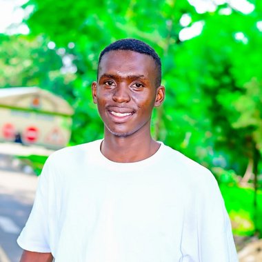 Peter O. - Freelance Content Creator