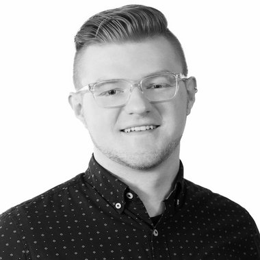 Tom P. - Freelance Web Designer