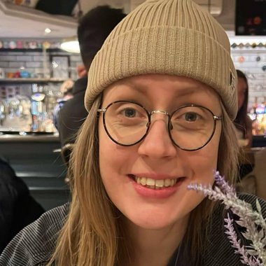 Nina H. - Freelance Mixing Engineer