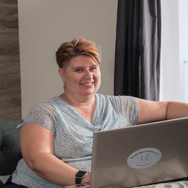 JoAnna L. - Freelance Web Developer