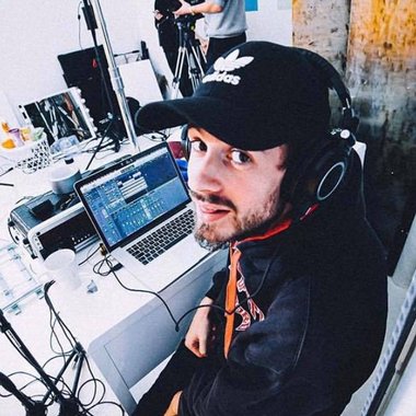 MIX/MASTER A. - Freelance Audio Engineer