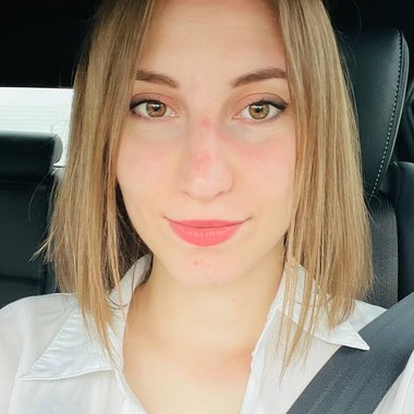 Anna M. - Freelance Illustrator