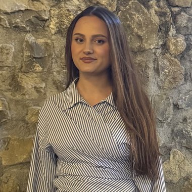 Danjela B. - Freelance Digital Marketer