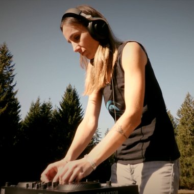 Caroline T. - Freelance Music Producer