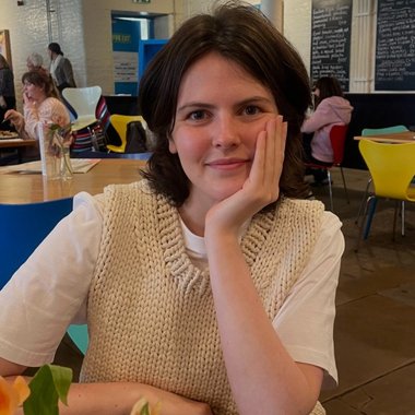 Holly T. - Freelance Content Creator