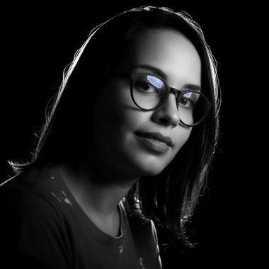 Luz S. - Freelance Designer