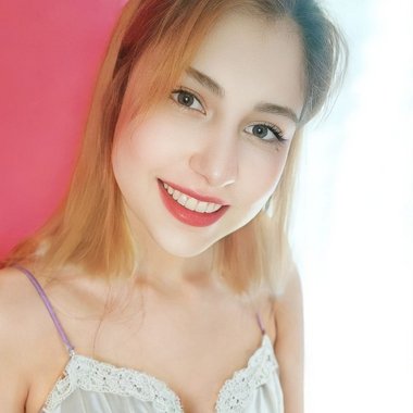 Ornella V. - Freelance Ecommerce Developer