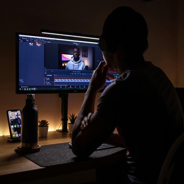 Ali K. - Freelance Podcast Editor