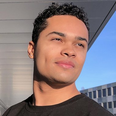 Adrien S. - Freelance Product Marketer