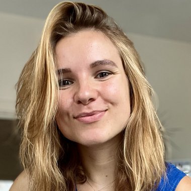 Carijn E. - Freelance Social Media Manager