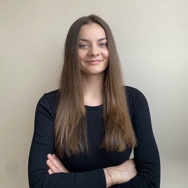 Meda B. - Freelance Influencer Marketing Manager