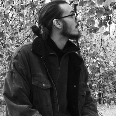 Lukas S. - Freelance Mixing Engineer