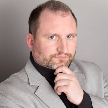 Sean R. - Freelance Conductor